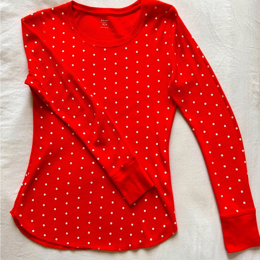 Old Navy, Red polka-dot thermal shirt